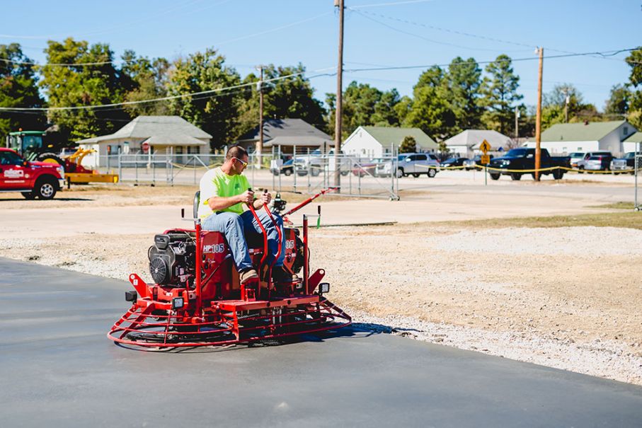 Allen Introduces the New HP105 High Performance Riding Trowel